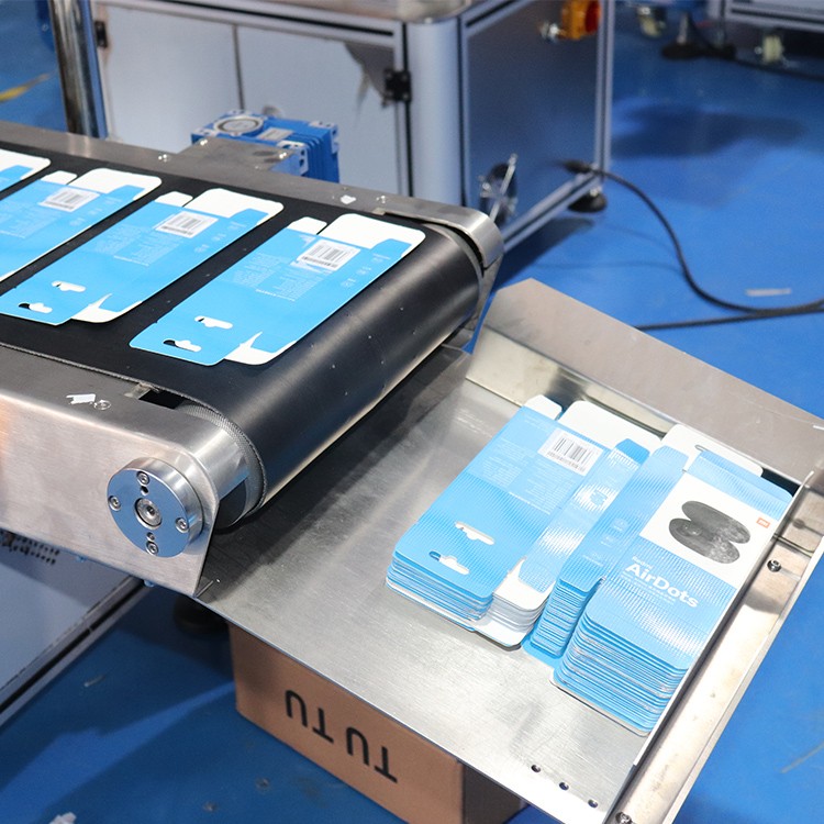 corner label applicator